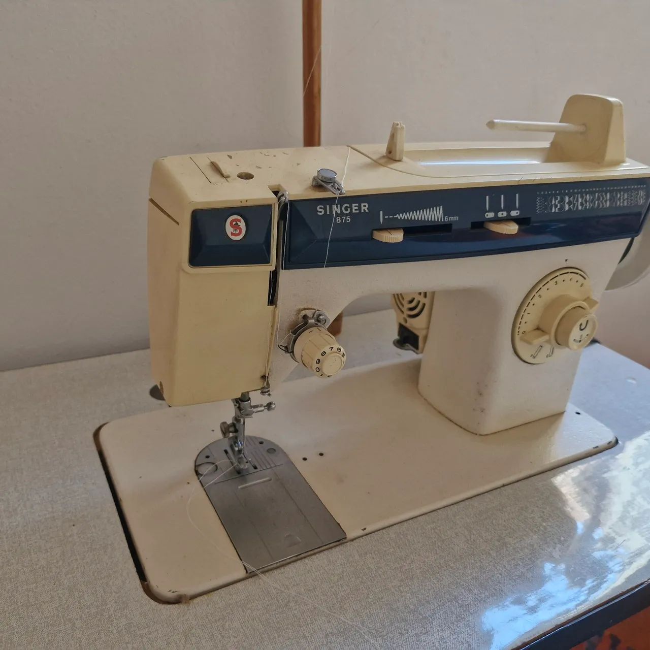 Máquina de costurar - Foto 3