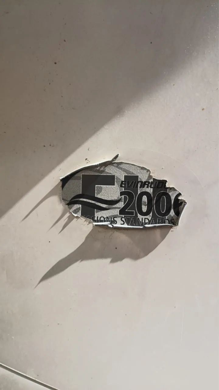 Motor Evinrude 90 HP e-Tec  - Foto 2