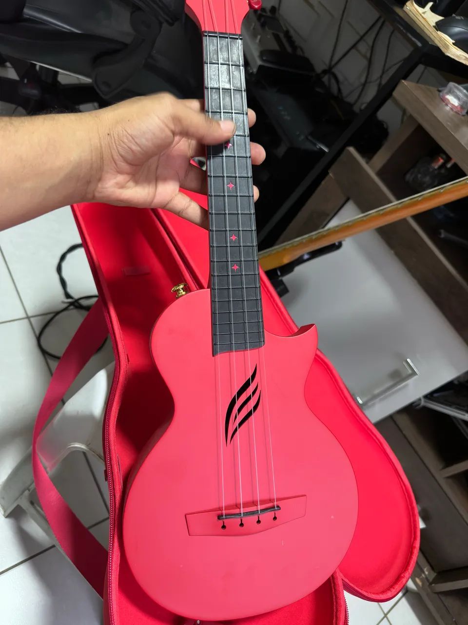 Ukulele seizi nova U