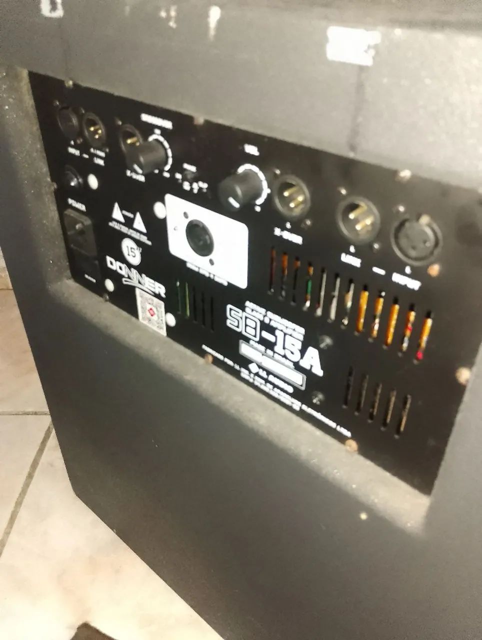 Sub grave 15 polegadas Donner pouco uso - Foto 3