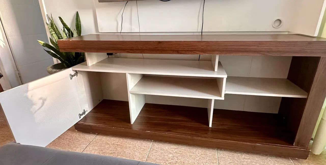 Rack lindo, espaçoso e bem dividido  - Foto 2