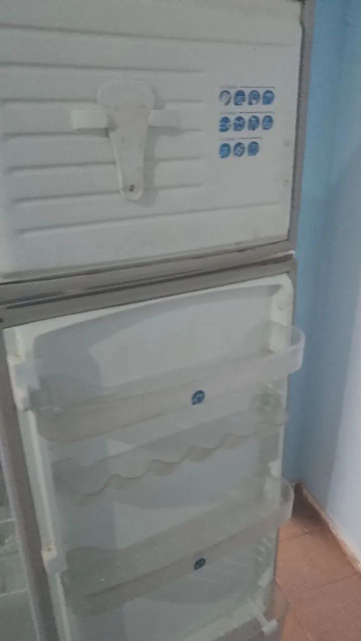 Geladeira DAKO  - Foto 3