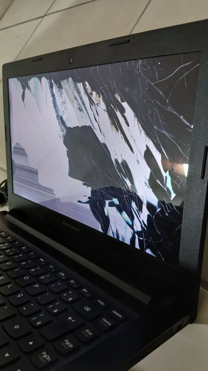 Vendo notebook lenovo G400s com Display Quebrado - Foto 2