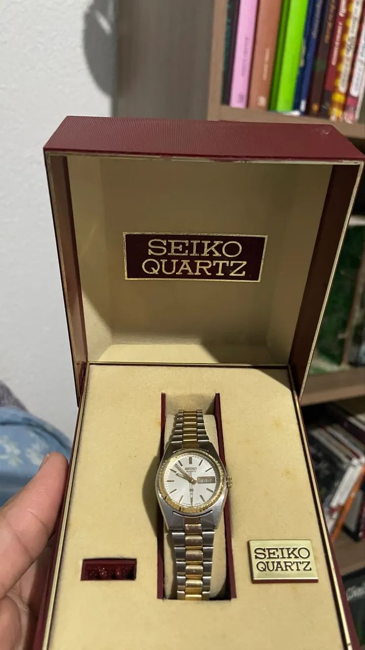Seiko Box～大全集 Seiko Quartz Vintage 1980 - Two-Tone, Bezel Canelado (Full Set com