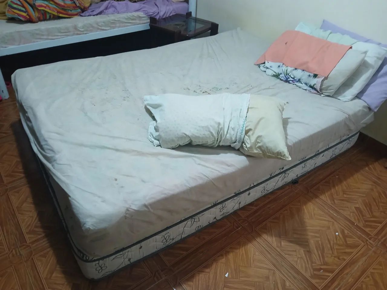 Colchão casal. 