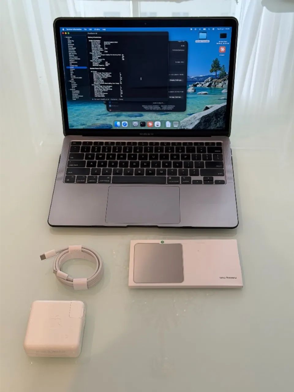 Apple MacBook Air M1 8GB 256GB - Bateria 107 Ciclos - Notebooks