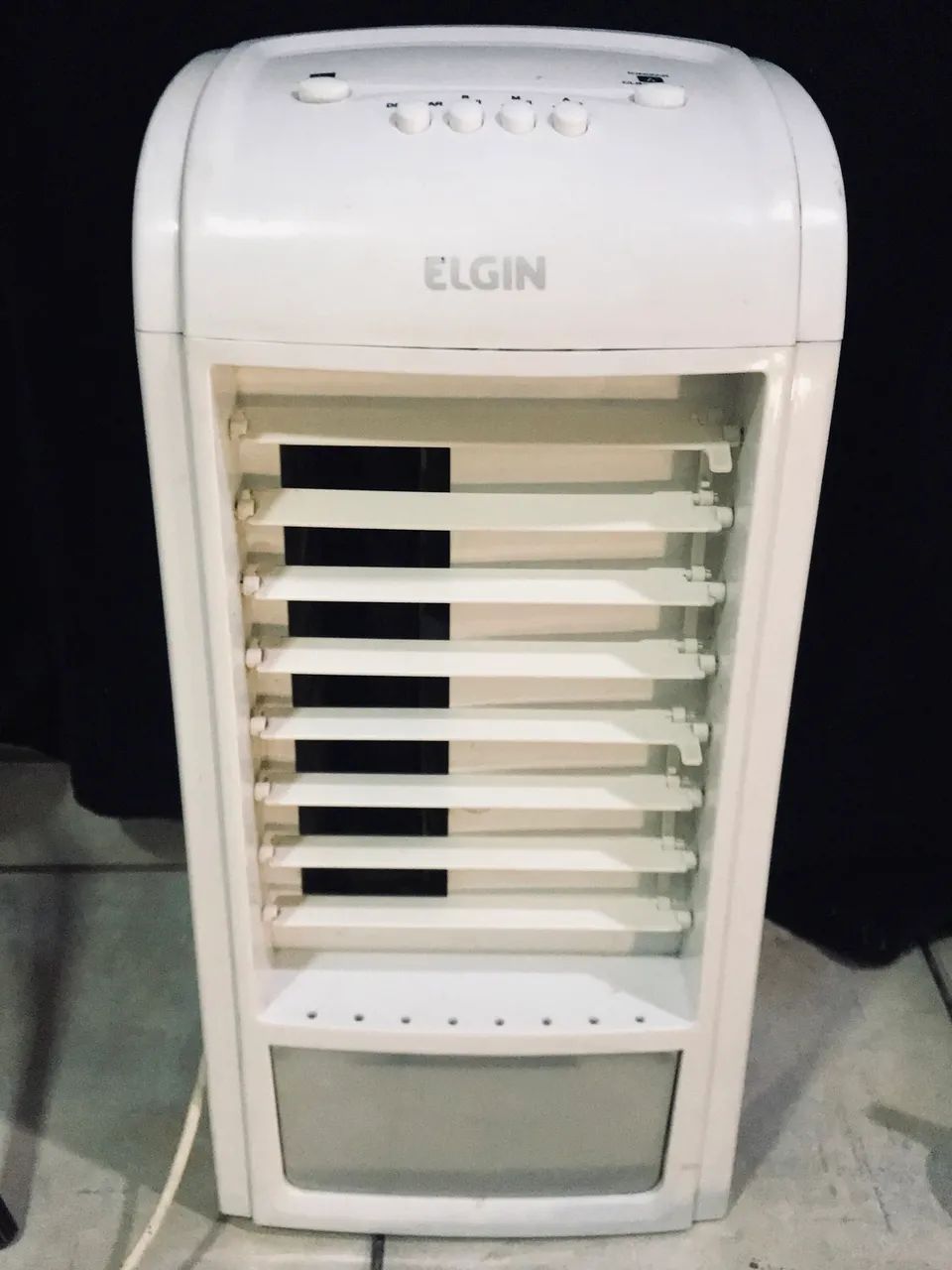 Umidificar e ventilador 