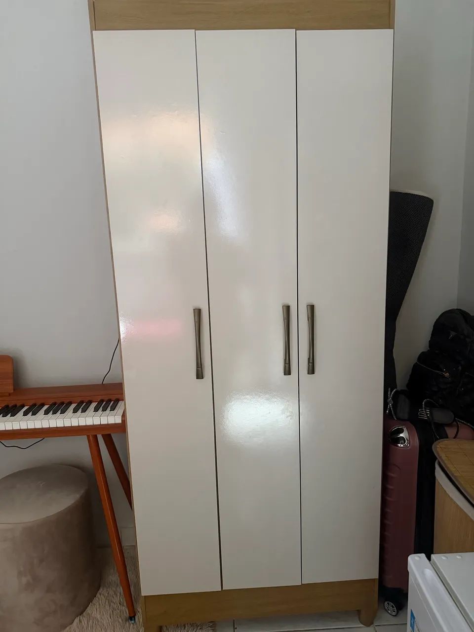Vendo guarda-roupa solteiro  - Foto 3