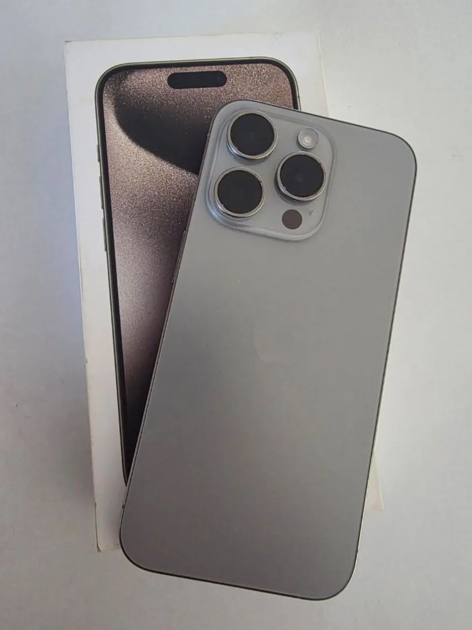 Iphone 15 pro - Foto 2