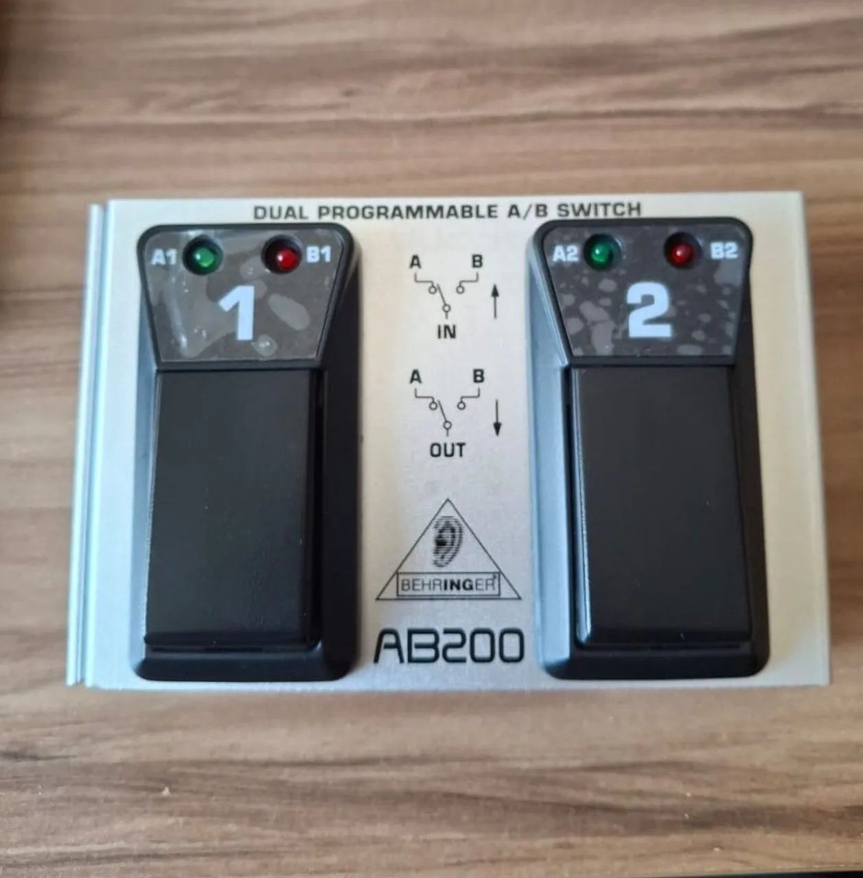 Dual Footswicth Behringer ab200 - Foto 3