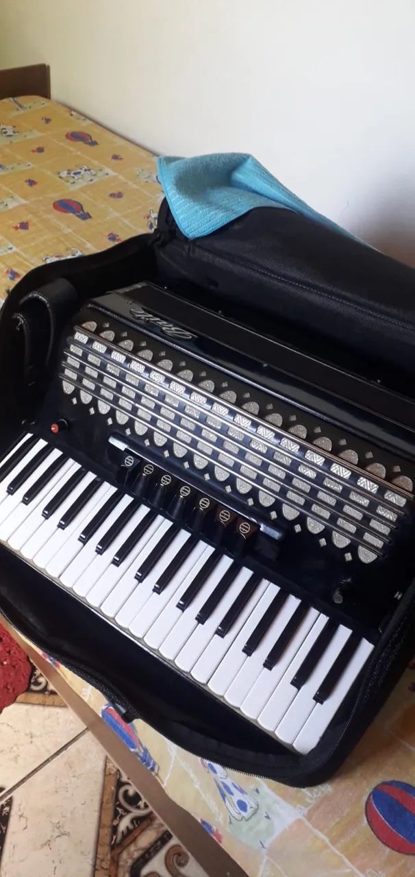 Acordeom marca bale 120 baixos  - Foto 4