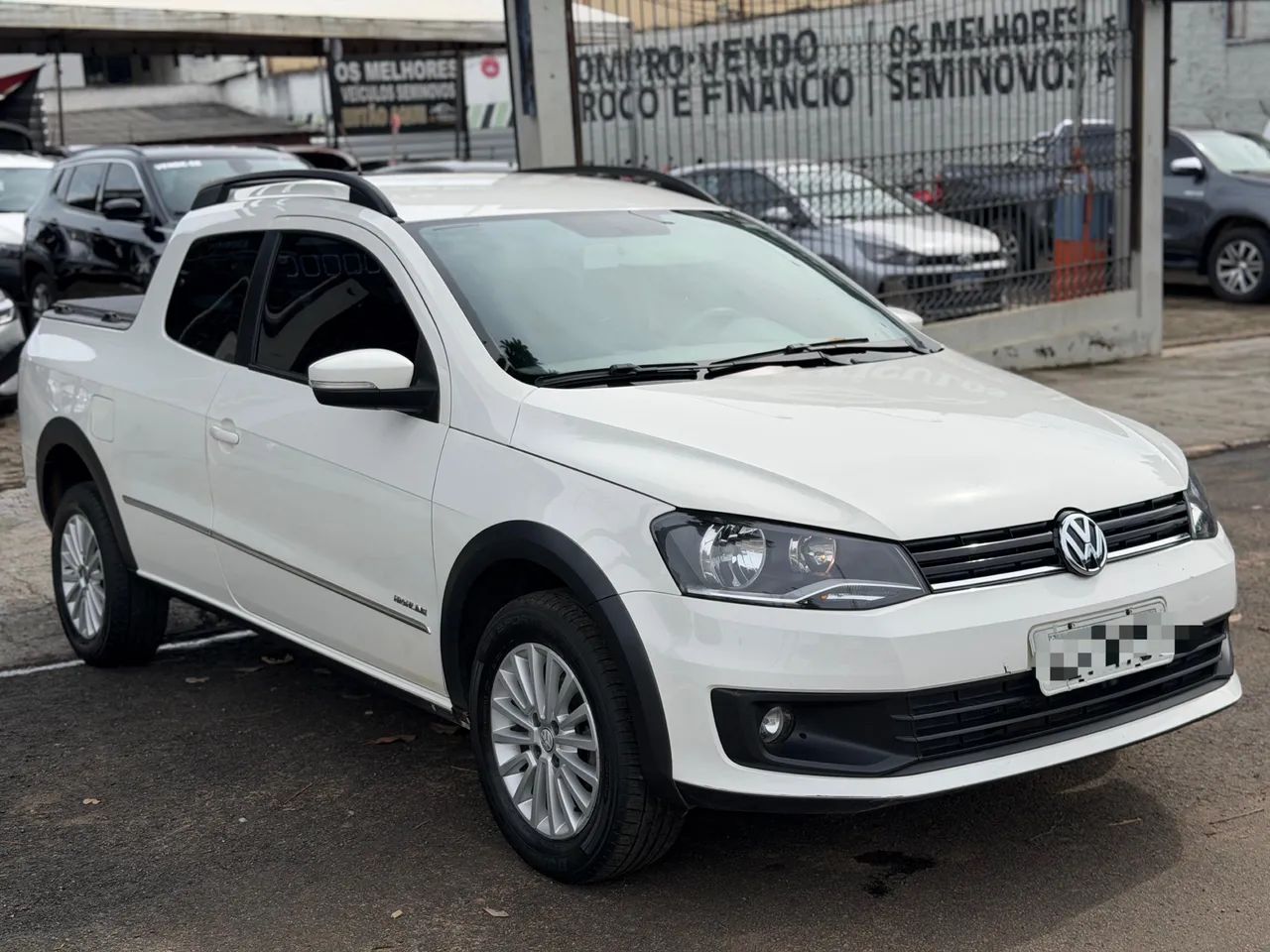 Volkswagen Saveiro Highline 1.6 T. Flex 8V CD 2016 - Foto 2