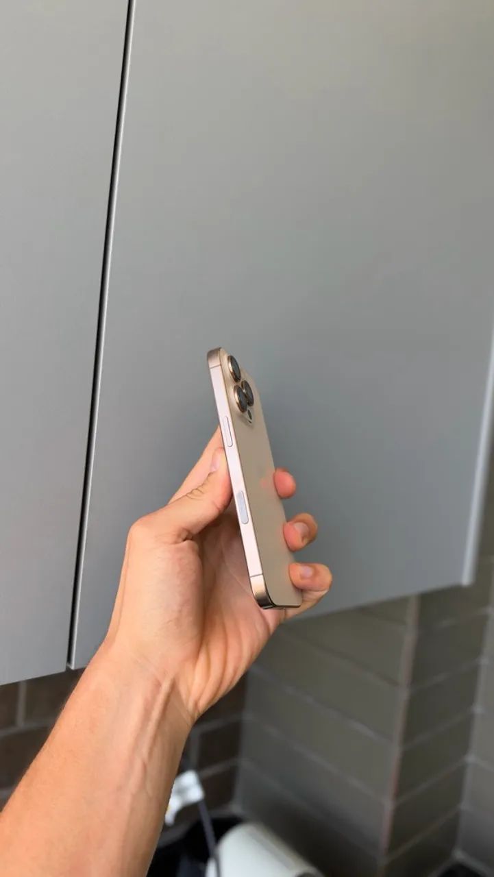 Iphone 16 pro 256GB  - Foto 3