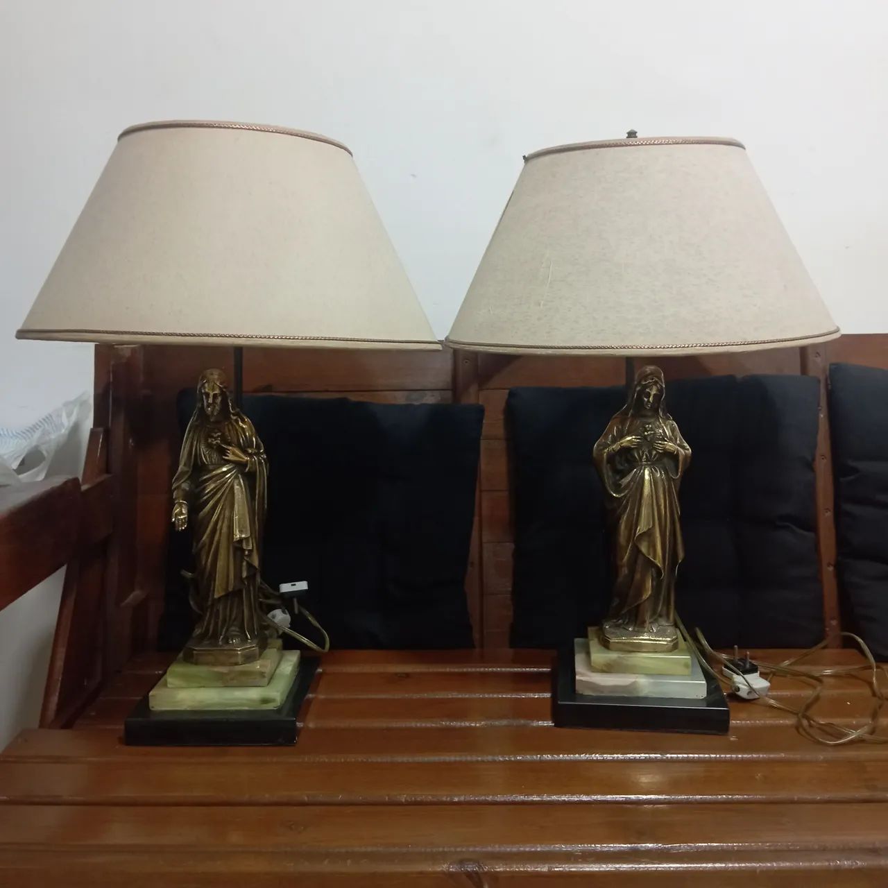Par de abajures antigos -elegancia e sofisticação  - Foto 3