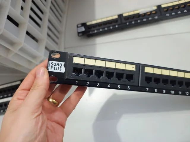 Patch Panel Furukawa CAT5e 24 Portas - Excelente Estado - Foto 2