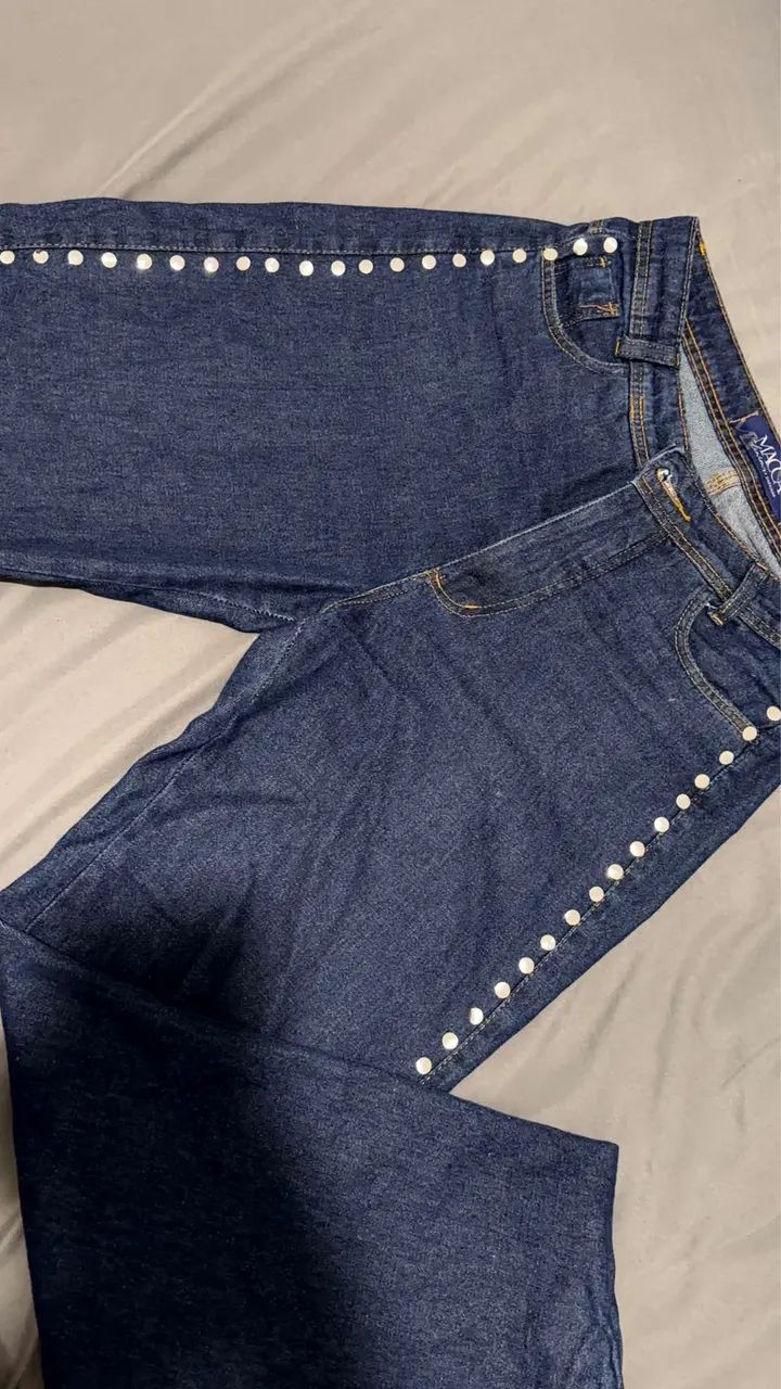 Calças jeans seminovas 