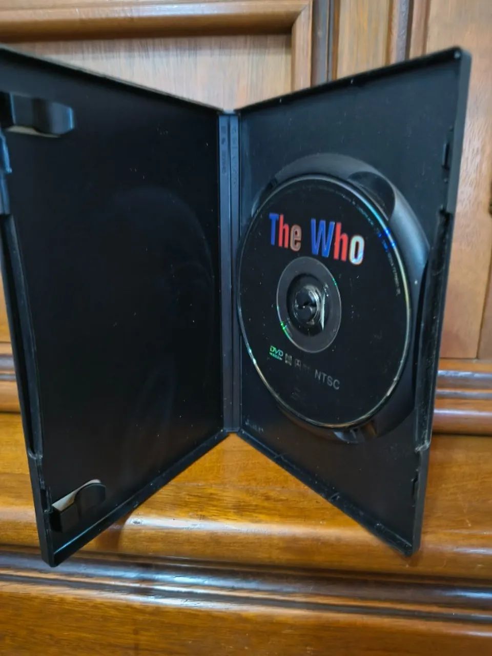 DVD The Who - 20 Sucessos da Banda mais Explosiva do Rock - Foto 3