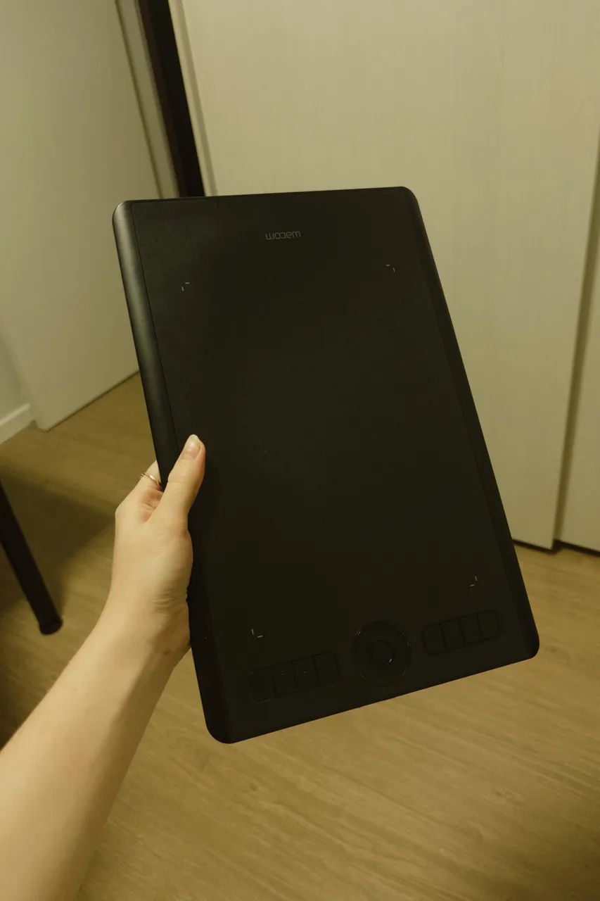 Wacom intuos pro medium PTH-660