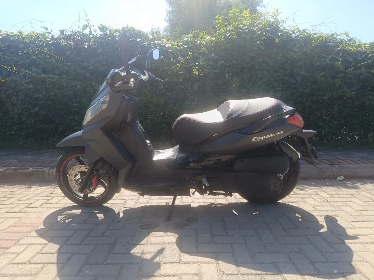 Scooter 300 cc automática. Novissima