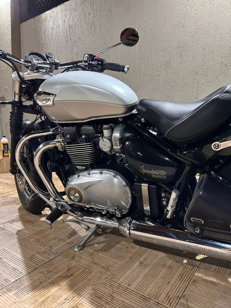 Triumph Speedmaster 1.200 Super nova e equipada - Foto 2
