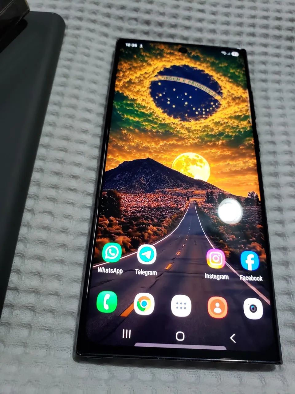Samsung S22 Ultra256gb 5g - Foto 5