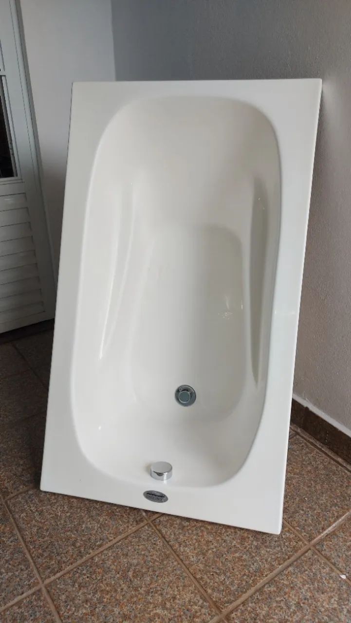 Banheira Ouro Fino Individual - Modelo Sobrepor   -   Londrina-PR 