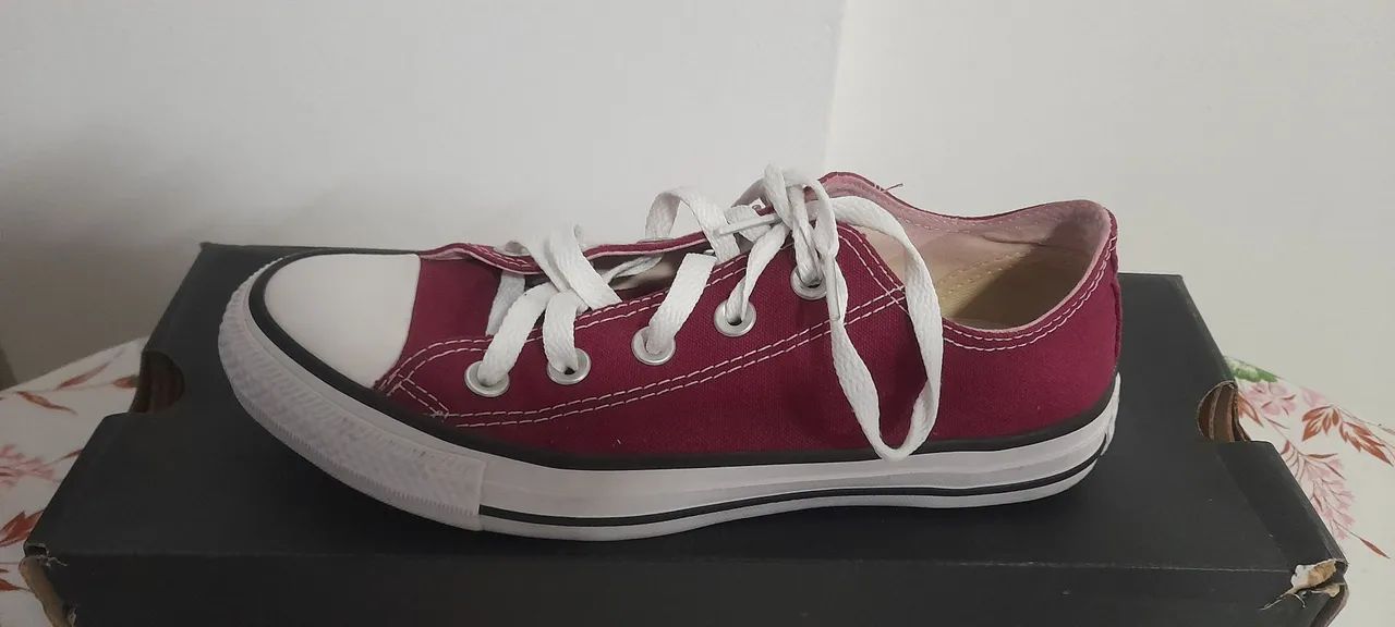 All Star original bordô n°34 (calça 35)