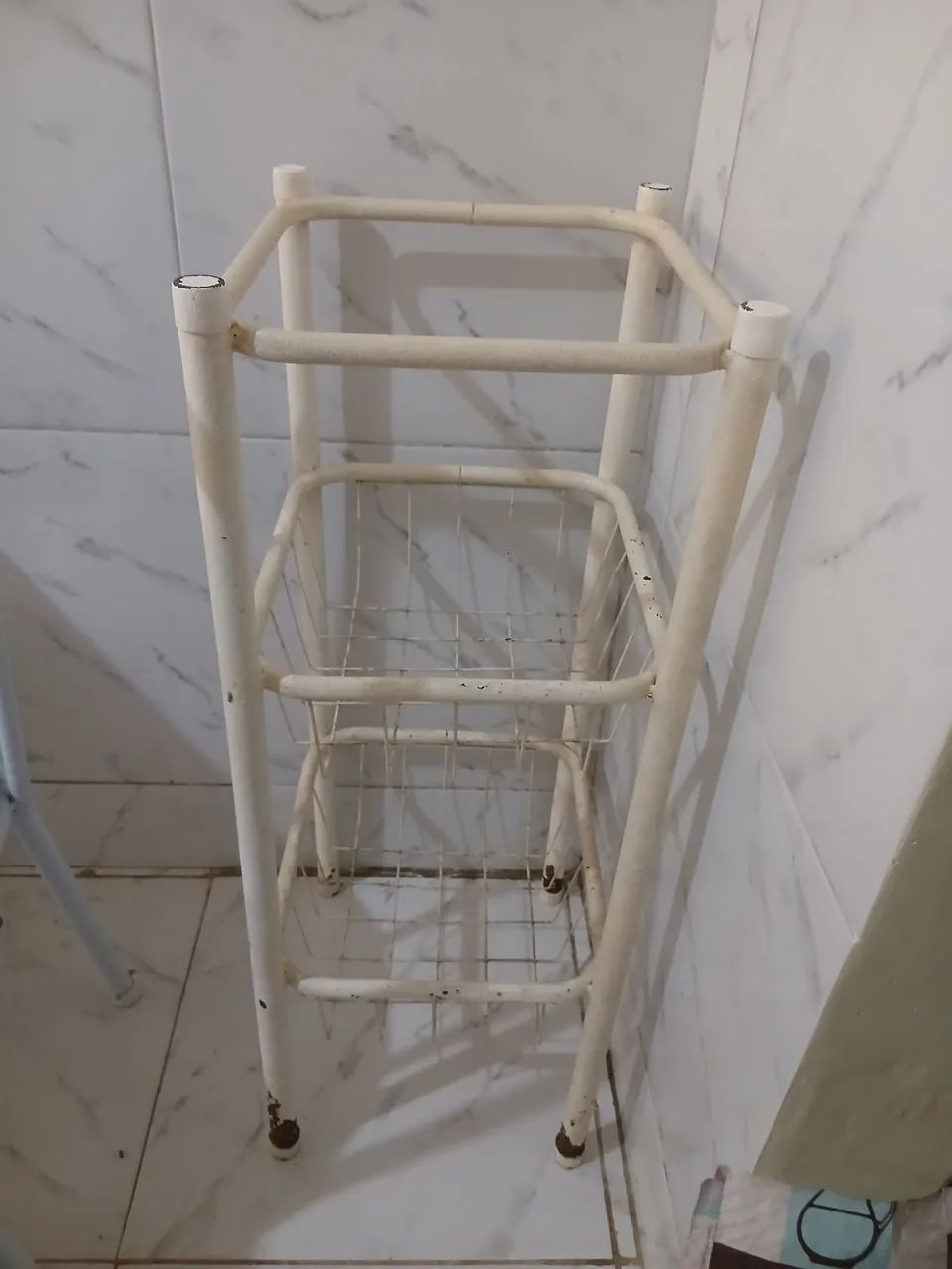 Fruteira e Mesa para Gelagua  - Foto 4