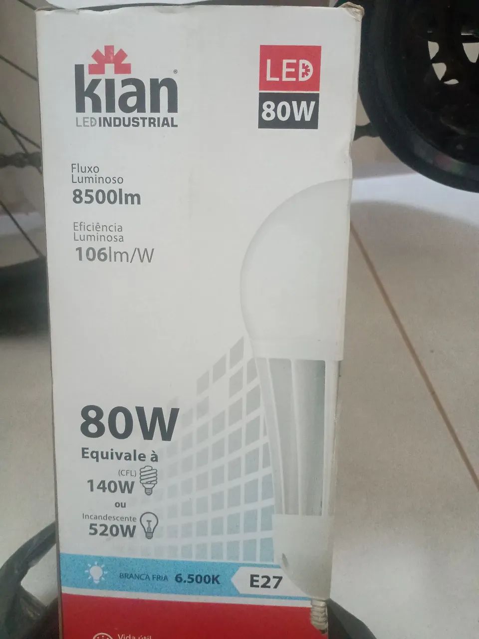 Lâmpadas Kian led industrial 