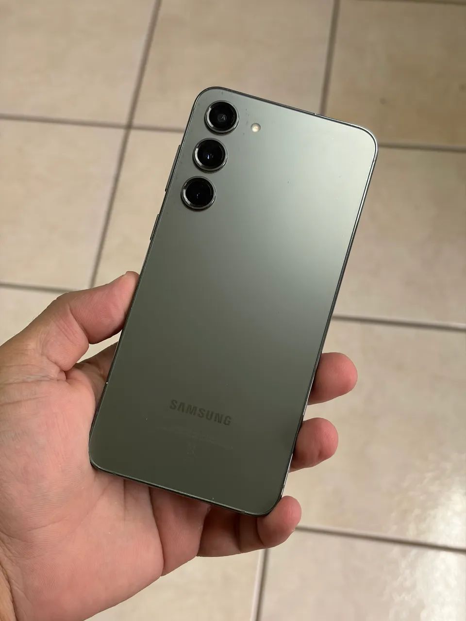 Samsung S23 PLUS