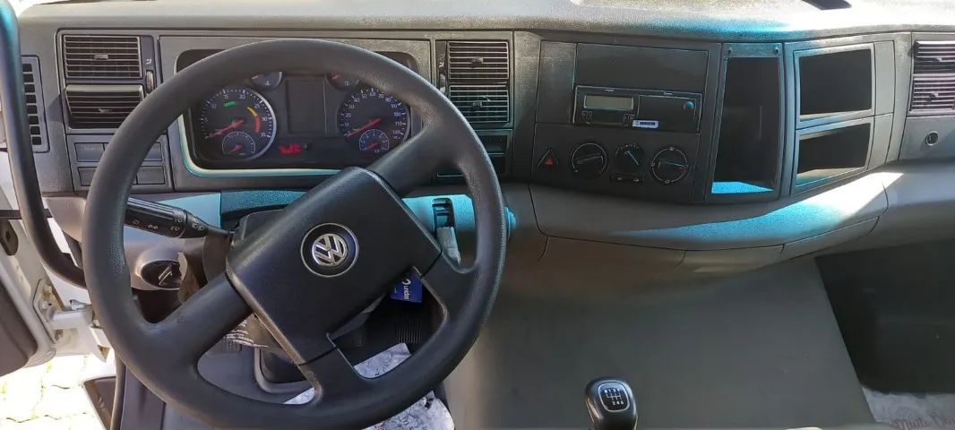 Vw 14190 Robust ano 2021 baú alumínio plataforma elevatória - Foto 4