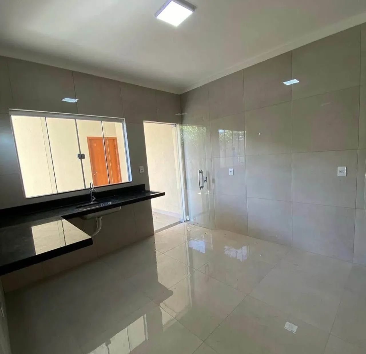 . CASA RECÉM FINALIZADA COM EXCELENTE ACABAMENTO  - Foto 5