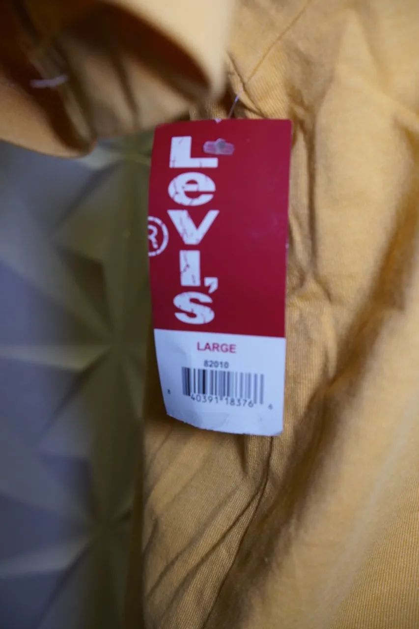 Camiseta levis amarela nova - Foto 5