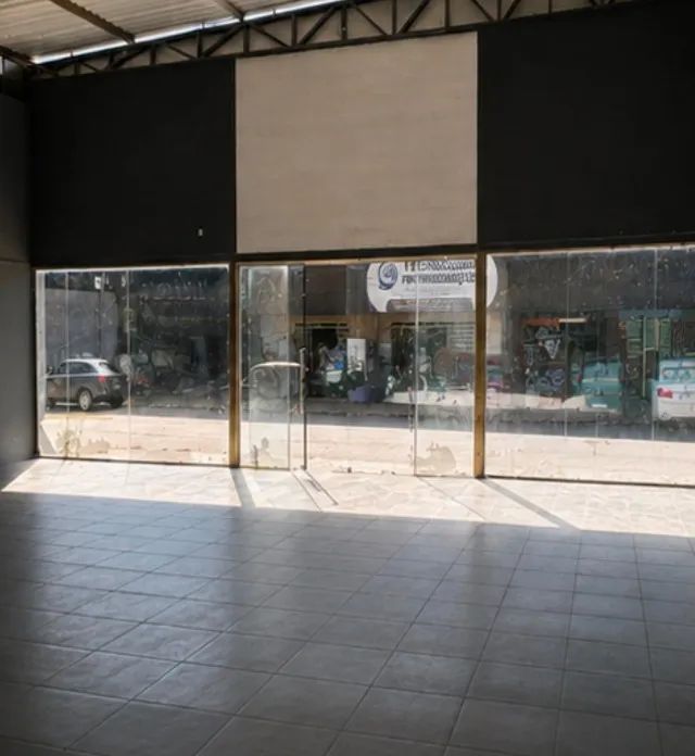 GALPÃO COM 400M2, BANHEIROS E DIVISÃO INTERNA ARA ALUGUEL. PROXIMO À AV ALFREDO NASSER - Foto 7