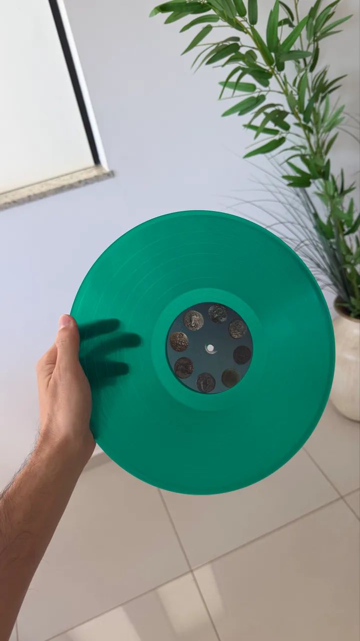 Disco de vinil verde LP Planet Help - Jardineiros - Noize (2022) - Foto 4