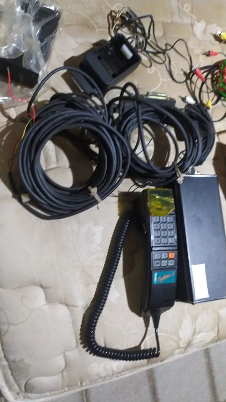 Telefone movel veicular vintage anos 80 na caixa novo