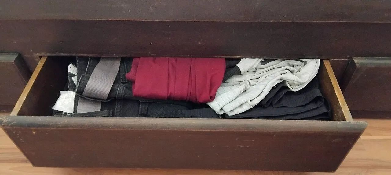Cama de solteiro em madeira maciça com 3 gavetas - Foto 5
