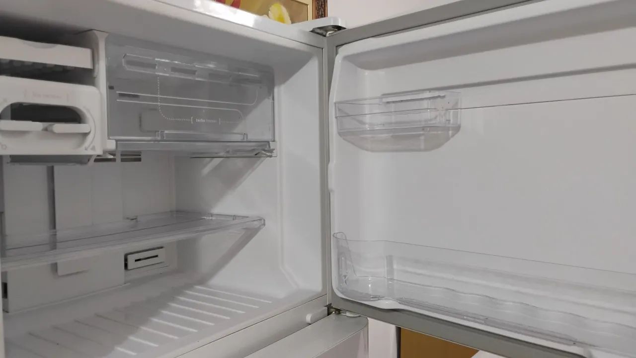 Geladeira Brastemp Frost Free  - Foto 4