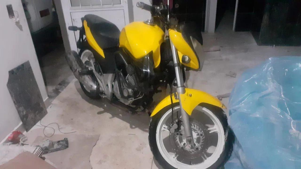 Chama na CB 300 ano 2012  - Foto 3
