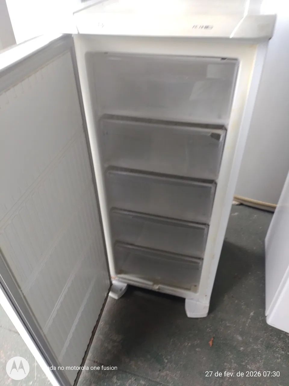 FREEZER ELECTROLUX FE18 220V - Foto 2