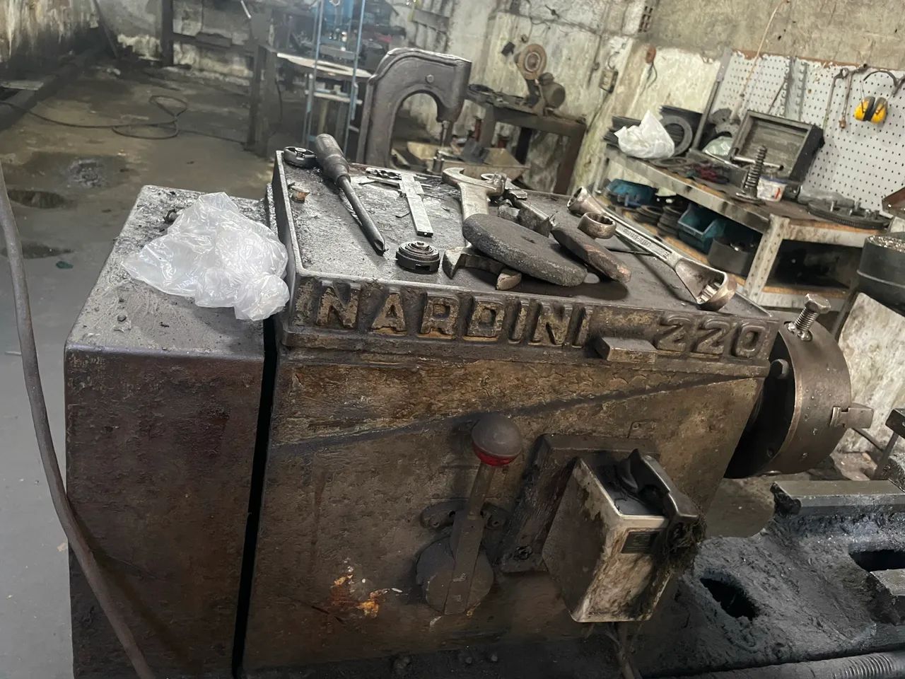 Torno Mecânico Nardini 220 - Funcionando - Foto 2
