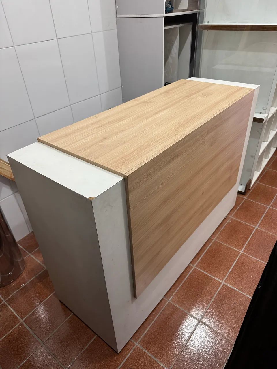 Balcao de atendimento com portas  - Foto 3