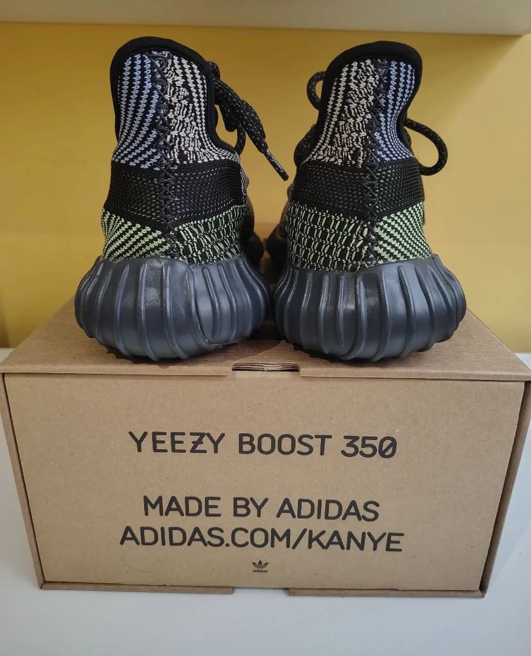 Tênis Yeezy boost 350 yecheil - Foto 4