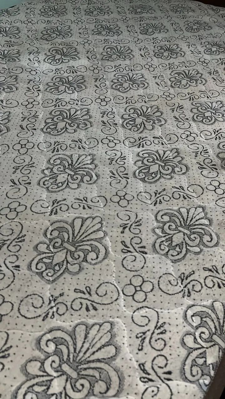 Cama e colchão 