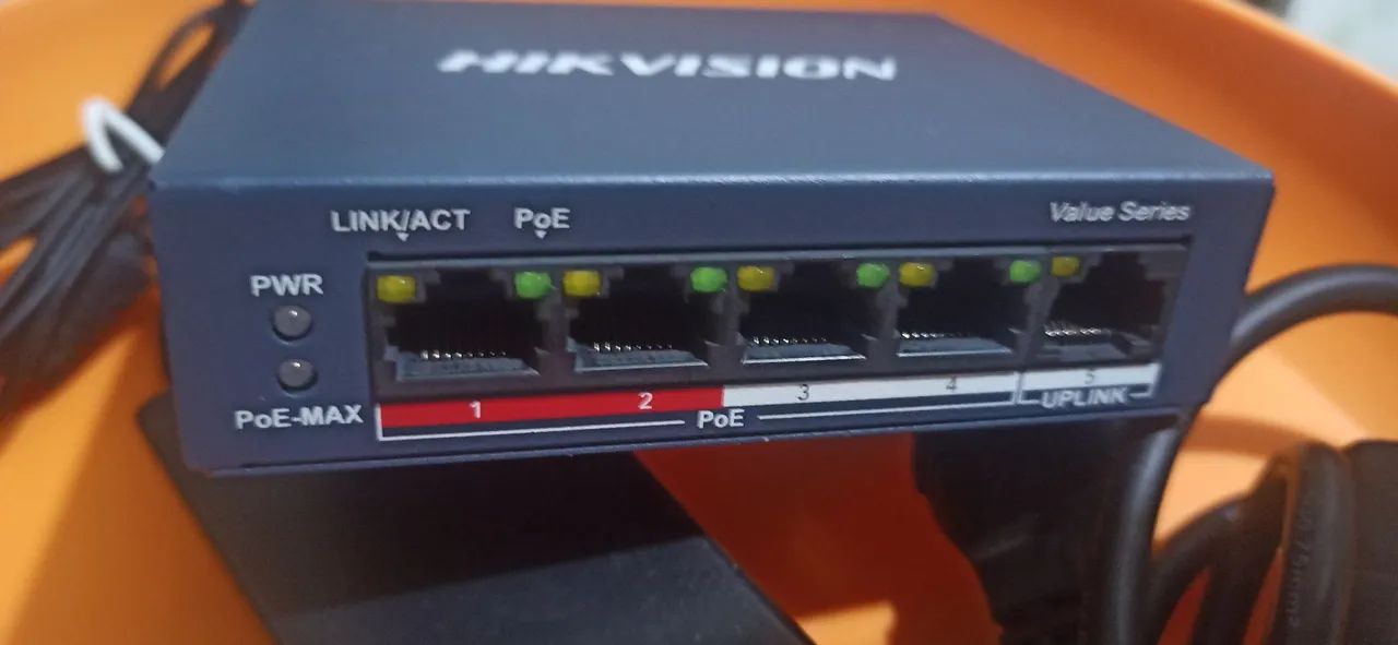 switch hikvision ds 3e0105p441992780732190720