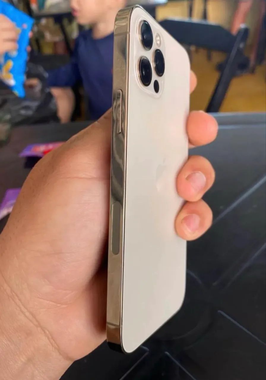 モモApple iPhone 12 Pro Max 512GB 白 iPhone 12 Pro Max 512GB Prata