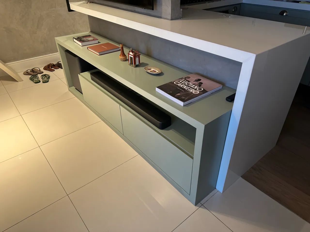 Rack Robusto e Resistente em MDF Verde Laqueado - Foto 3