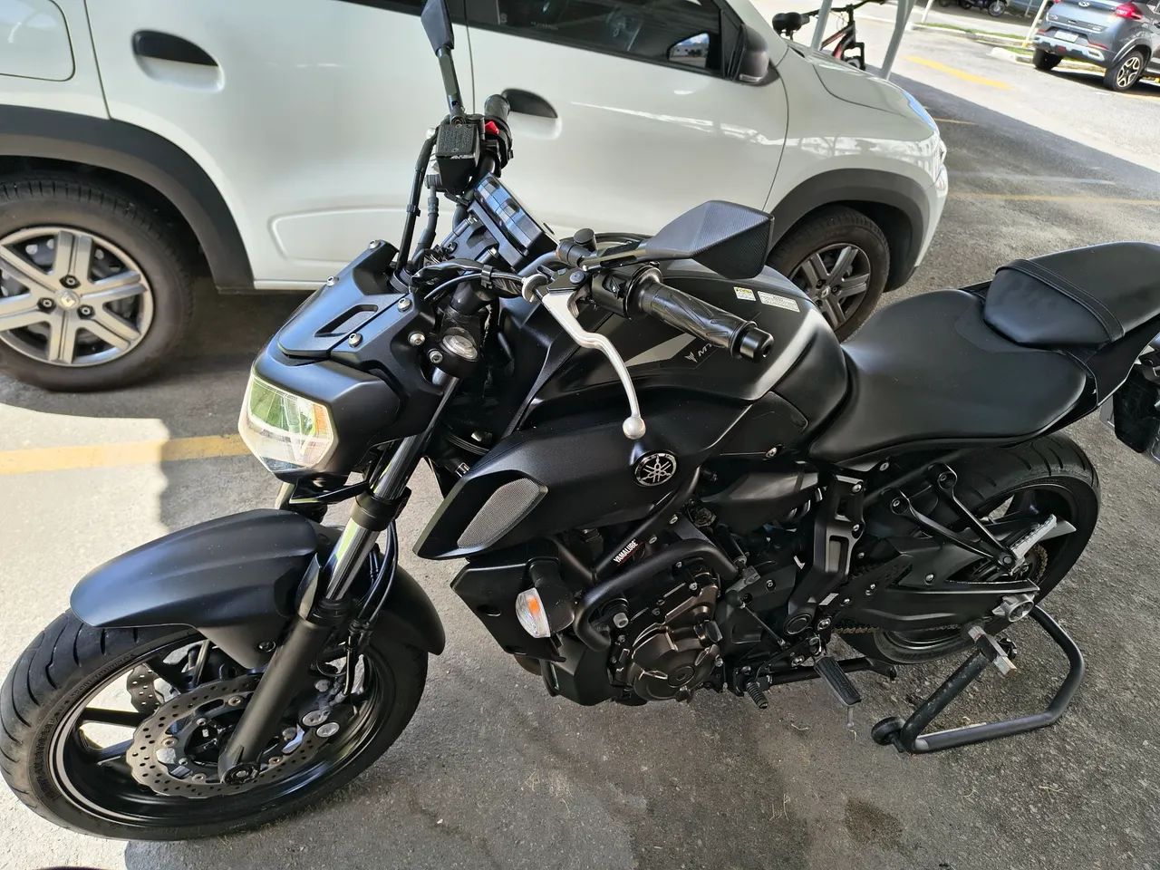 Yamaha Mt-07 preta - Foto 4