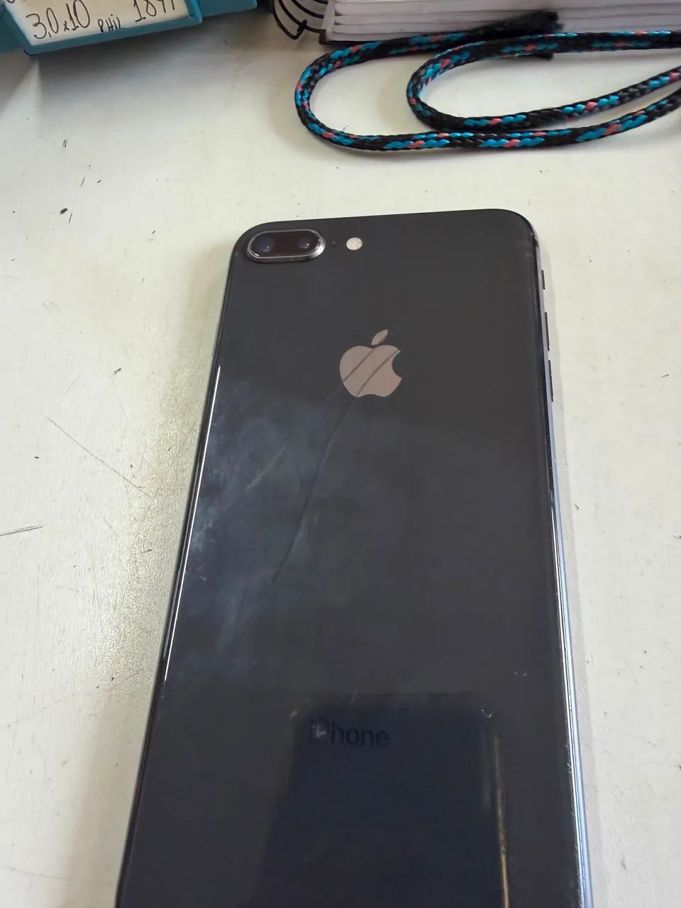 Celular iPhone 8 Plus 