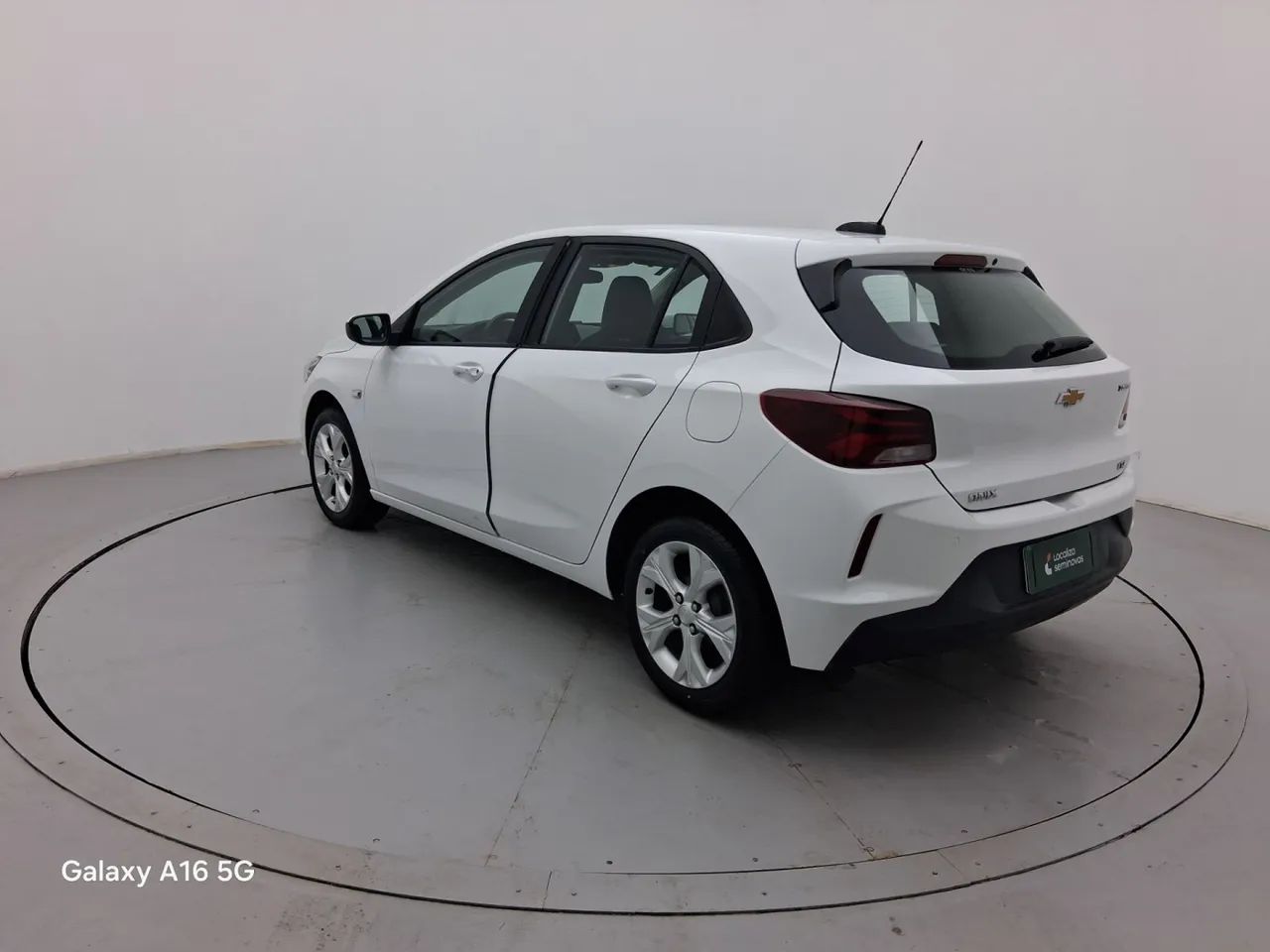 Chevrolet Onix Plus LTZ 1.0 12V TB Flex Aut. 4P, foto 3 de 18